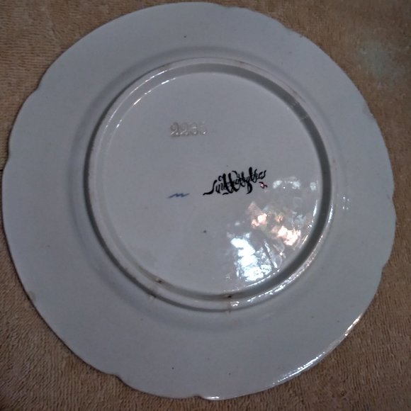 Antique SARREGUEMINES Wall Plate From France - Picture 3 of 4